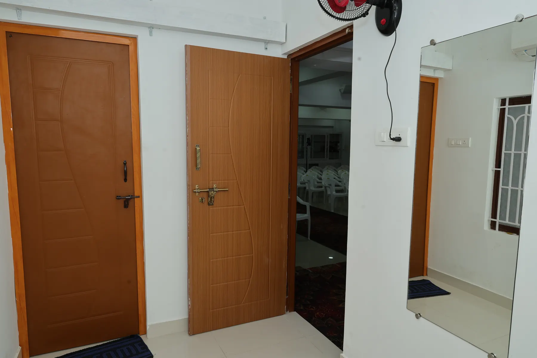 Rajendra Mini AC Hall Inbam Imgl1099